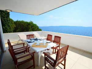 Apartment Bila Kuća-3