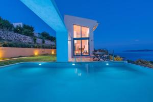 Deluxe Villa with Private Pool