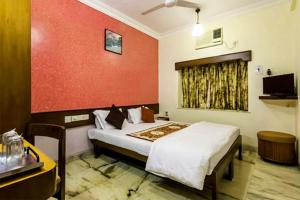 Hotel Mogul Palace - Near Masjid Bunder Mumbai