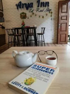 阿里亚宾馆 - Kisaran