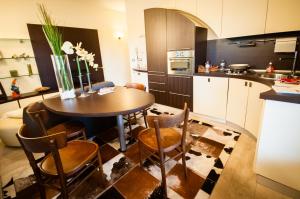 Appartement Accogliente dependance in collina a 35 km da Milano San Colombano al Lambro Itali&euml;