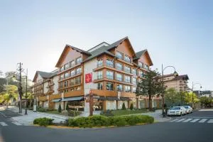 Hotel Laghetto Stilo Borges - 格拉玛多