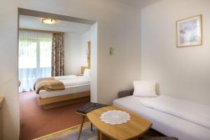 Triple Room with Balcony room in Alpenhotel Badmeister