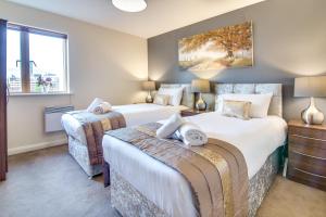 Mica Point City Centre Apartment