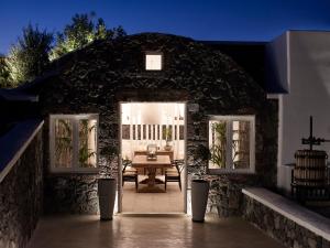 Amor Hideaway Villas Santorini Greece