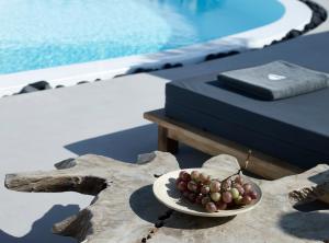 Amor Hideaway Villas Santorini Greece