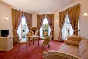 Hotels Grand Hotel Moderne : photos des chambres