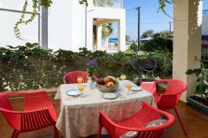 Villa Castellina & Emmanouela holiday apartment Chania Greece