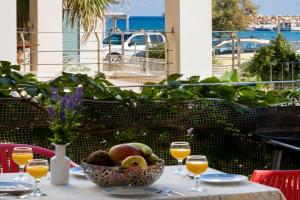 Villa Castellina & Emmanouela holiday apartment Chania Greece