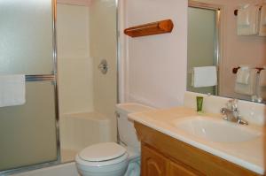 Three-Bedroom House room in 5N Edmond's Place