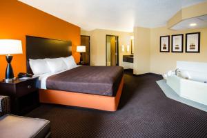 Deluxe King Suite - Non-Smoking room in AmericInn by Wyndham Menomonie