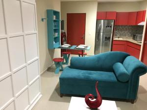 Playa y alberca en Zona Marina