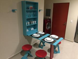 Playa y alberca en Zona Marina