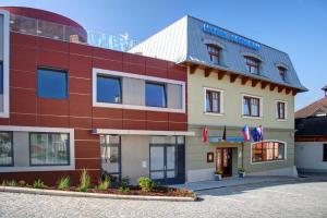 4 star Отель Hotel Artaban Žirovnice Чехия