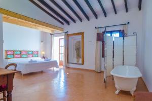 Five-Bedroom Villa room in Sa Creu