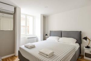 Stay in Naples Flats