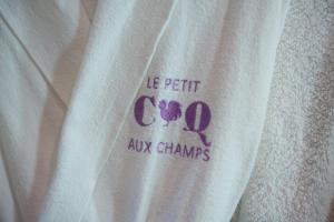 Hotels Le Petit Coq aux Champs - Les Collectionneurs : photos des chambres