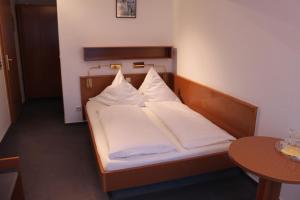 Double Room Standard room in Hotel Roemerstein
