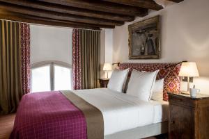 Hotels Hotel des Saints Peres - Esprit de France : photos des chambres