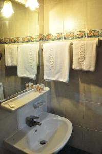 Economy Double Room (Internal - Quite)