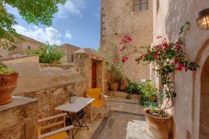 Dorovinis Monemvasia Castlehouses Lakonia Greece