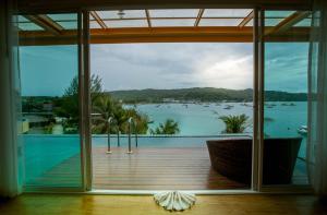 Phi Phi Cliff Beach Resort