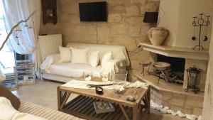 Oikia I, Luxury Stone House in Elani
