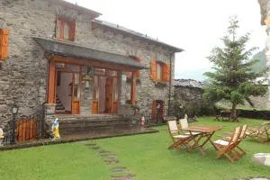 Apartamentos Albá Casa Alquesera - Sahun