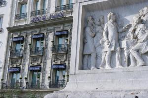 Hotels Hotel de Neuville Arc de Triomphe : photos des chambres