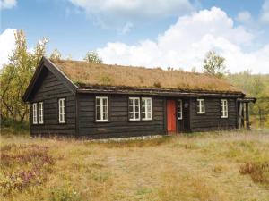 Four-Bedroom Holiday Home in Skabu, Holiday homes - Skåbu