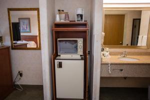 Double Room with Two Double Beds room in Vagabond Inn Executive