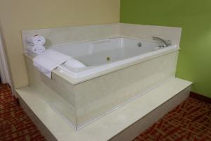 Baymont by Wyndham Sevierville Pigeon Forge