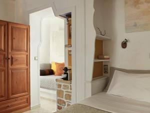 Polikandia Hotel Folegandros Greece