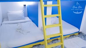 HuaHin Night Market Hostel