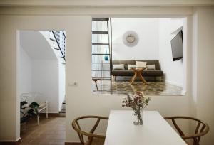 Apartment - Split Level room in Canavall