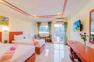 Phaithong Sotel Resort