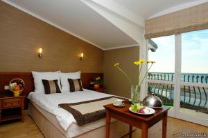 Double Room with Sea View room in Hotel Apollo