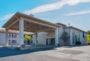 Motel 6-Hannibal, MO - 昆西