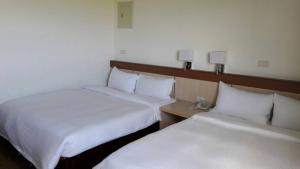 Phòng gia đình với phòng tắm riêng. (Family Room with Private Bathroom)