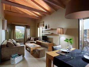 Junior Suite room in Anaxo Resort