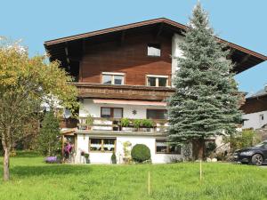 obrázek - Spacious Apartment in Stumm Tyrol with Balcony
