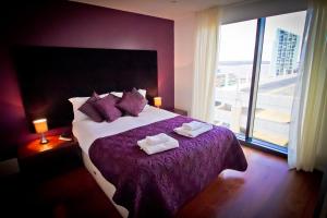 Two-Bedroom Apartment (3 Adults) room in Merchant Quarters Apartments