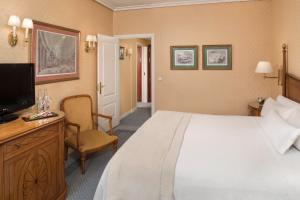 Classic Double or Twin Room room in Melia Castilla