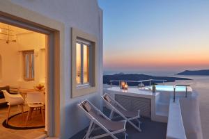 Aroma Suites Santorini Greece