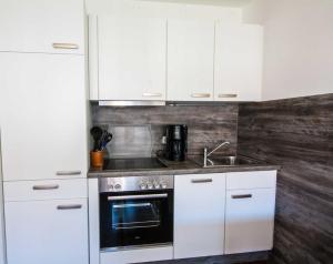 Apartment with Balcony room in Vogelsand 323