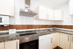 Summerland Apartments Rota