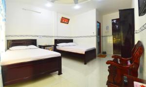 Phòng Hạng Bình dân có 2 Giường Đôi (Budget Double Room with Two Double Beds)