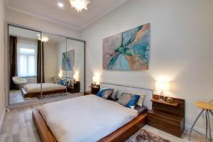 Your home near Parliament