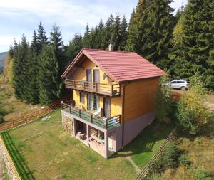Cabana Cindy, Case vacanze - Muntele Cacovei