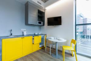 Deluxe Studio room in 9010 Apartments
